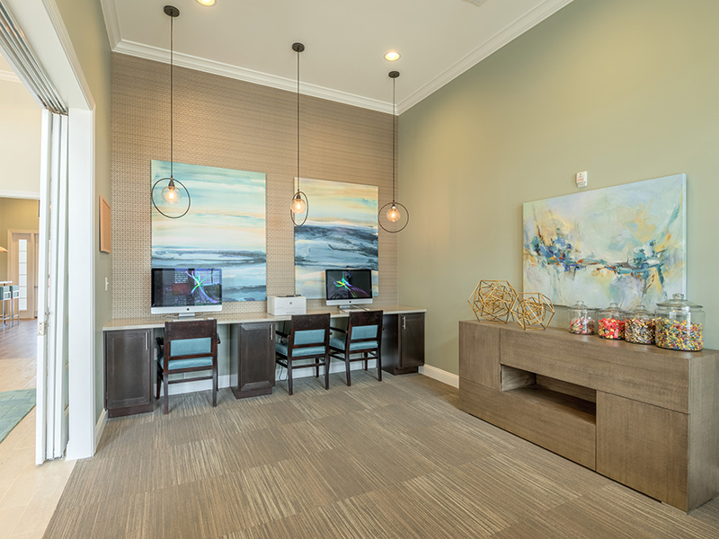 Business Center | Atlantic on the Avenue