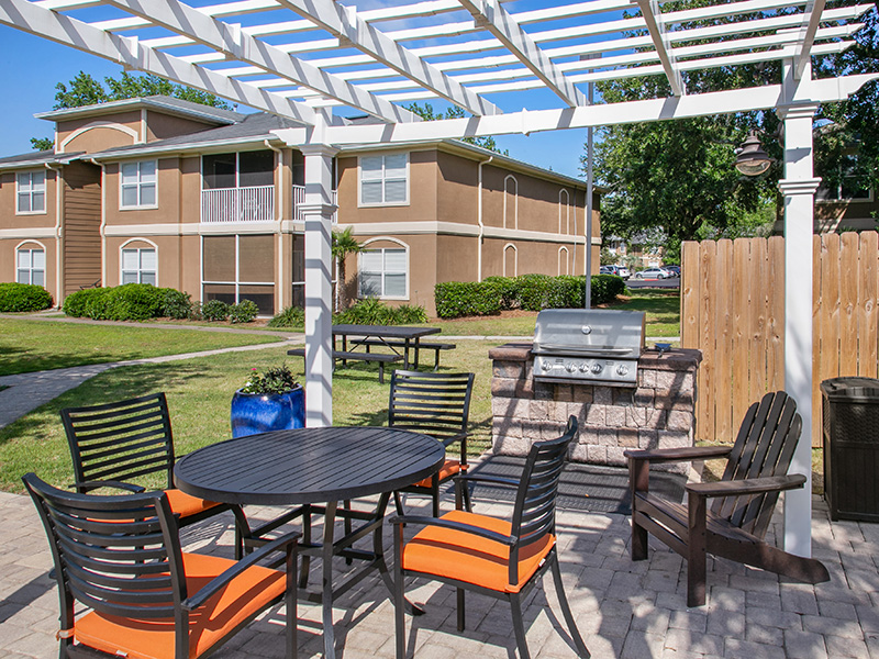 Grill Area | Crestview at Oakleigh Apartments in Pensacola, FL