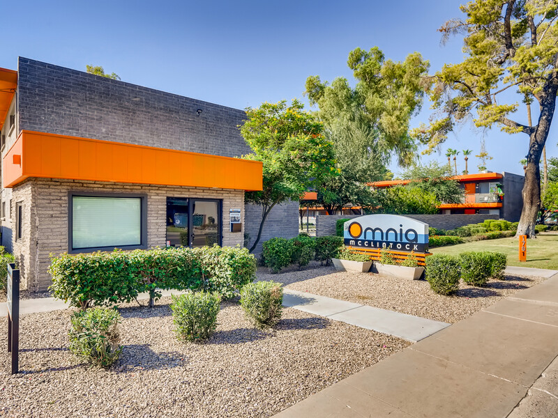Apartments Near Me | Omnia McClintock Apartments in Tempe, AZ