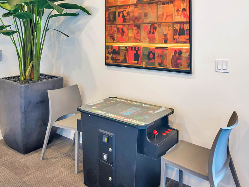 Clubhouse Game Room | The Curve at Melrose Apartments in Phoenix, AZ