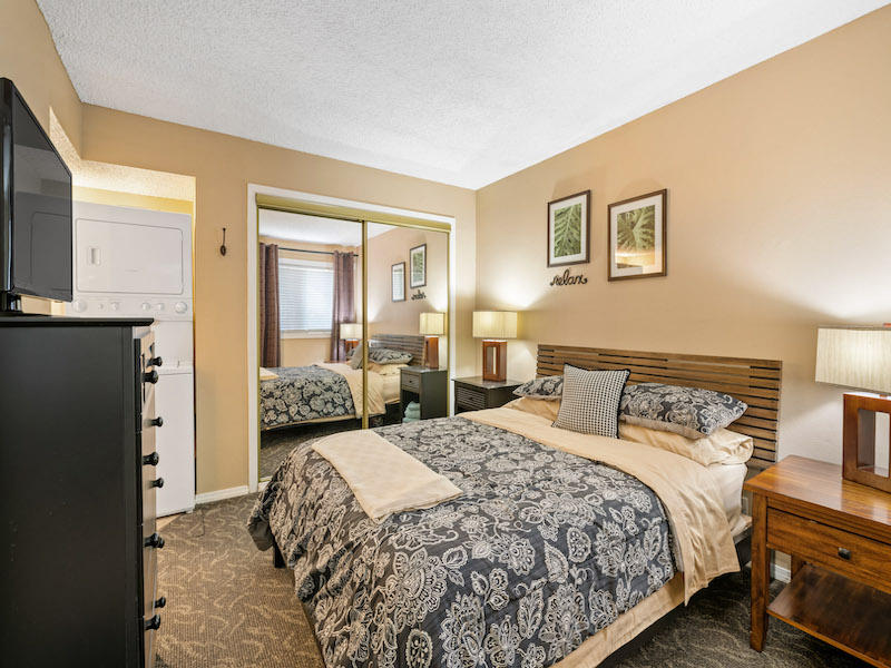 Trestles Condominiums | 1 Bedroom 1 Bath Bedroom | Odessa Apartments