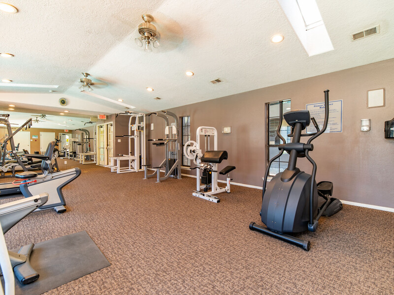 Fitness Center | Candlelight Square Apartments in Albuquerque, NM