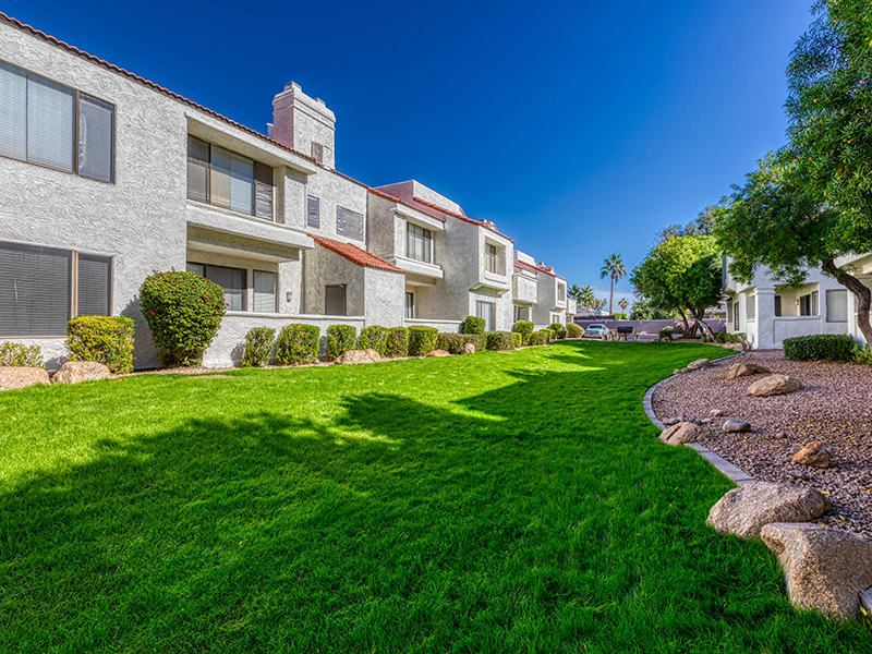 Grounds | Talavera Apartments in Tempe, AZ