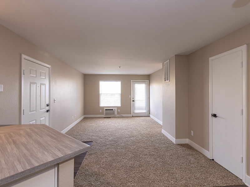 Living Room | Sierra Point