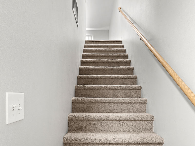Stairwell | Oasis Palms