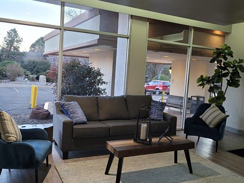 Lounge | The Landmark in Albuquerque, NM