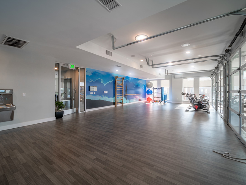 Apartments With a Gym | Elevate at Pena Station