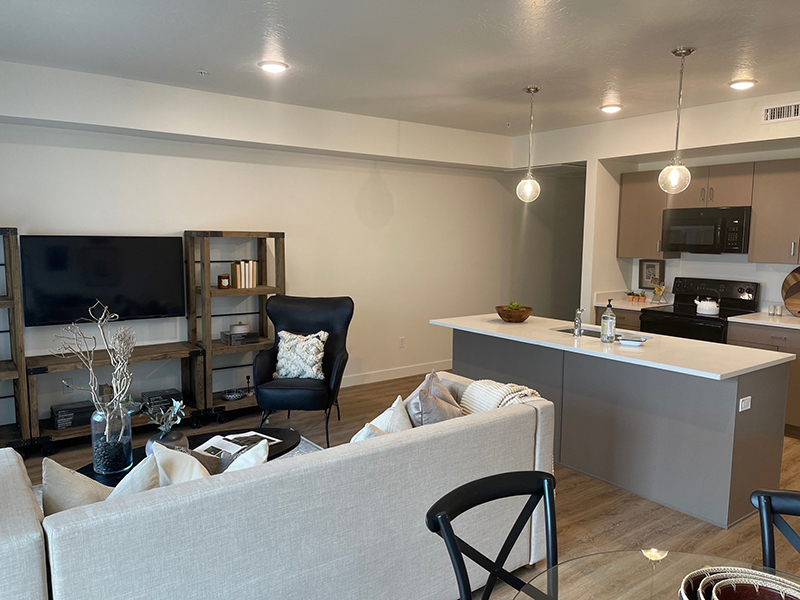 Living Room | Sky at Brio Senior Apartments in Washington, UT