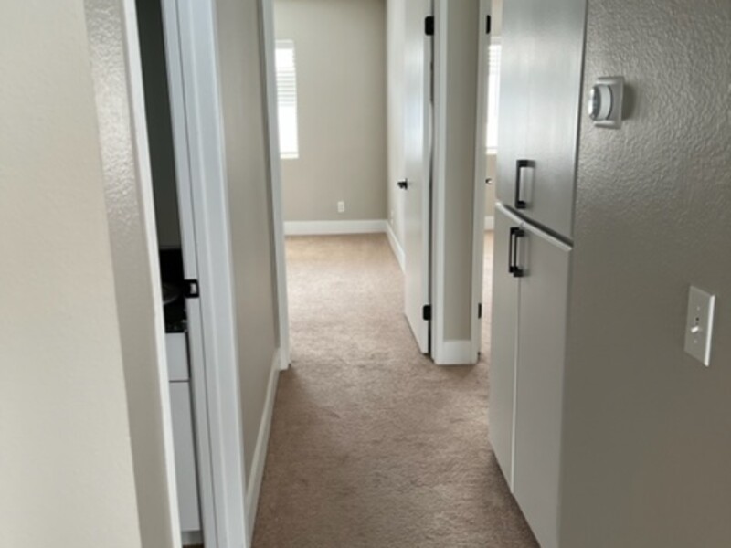 Hallway | D202 | The Heights on Superior