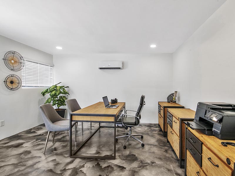 Leasing Office | 454 West Brown Apartments