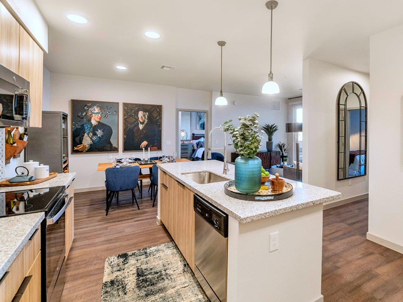 Kitchen | Grayson Place Apartments in Goodyear, AZ