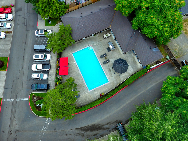 Apartments in Vancouver, WA with a Swimming Pool | Creekside Village