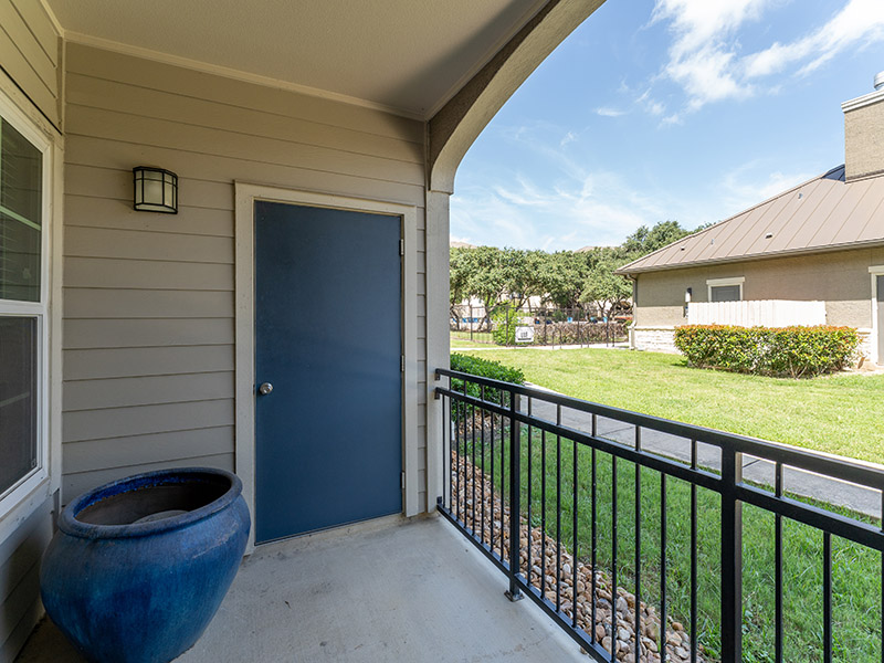 Balcony | Cascadia Apartments in San Antonio, TX