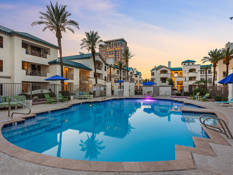 Large Swimming Pool | The Met at 3rd and Fillmore Apartments in Phoenix, AZ