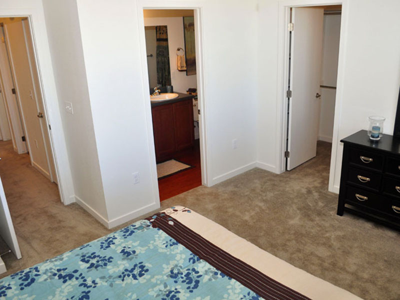 Large Bedrooms | College Park Townhomes Gillette, WY