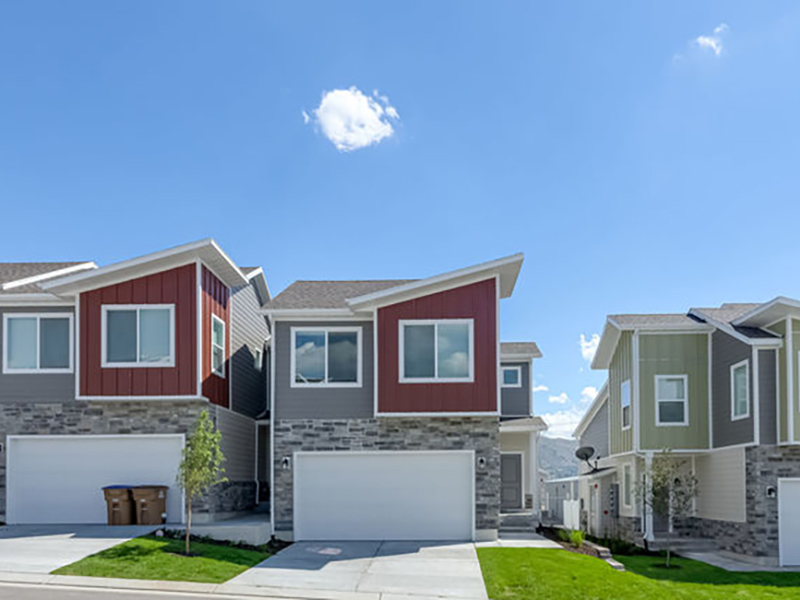 Front of Townhomes | Diamond Ridge Townhomes in Draper, UT