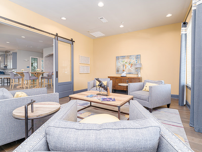 Clubhouse Business Center | Cascadia Apartments in San Antonio, TX