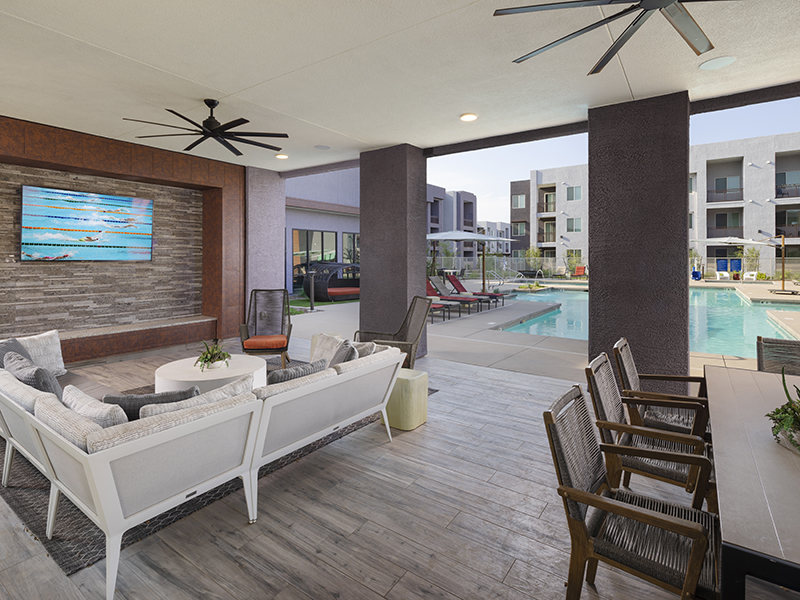 Outdoor Seating | Grayson Place Apartments in Goodyear, AZ