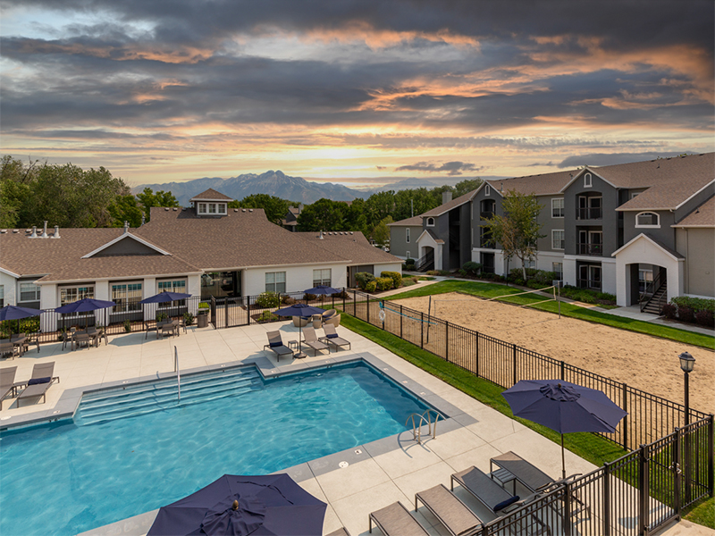 Swimming Pool | Preston Hollow Apartments in Millcreek, UT