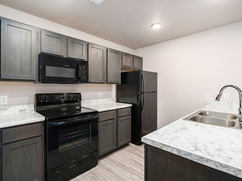 Kitchen | Frisco Apartments on Walnut