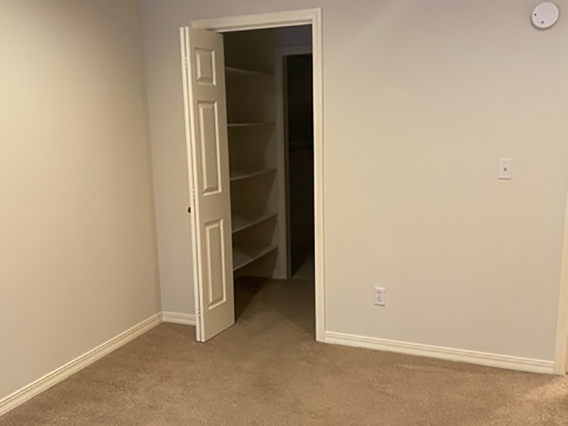 Bedroom | Mountainwood Estates Apartments in Missoula, MT