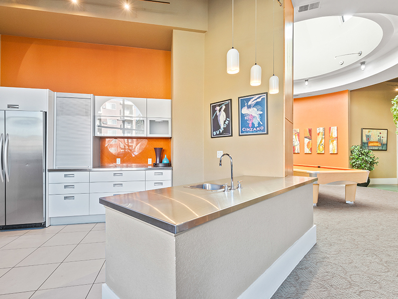 Resident Kitchen | Avantus Apartments in Denver, CO