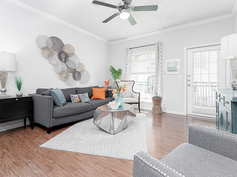 Living Room | Cascadia Apartments