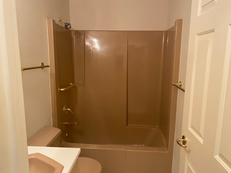 Beautiful Bathroom | Mountainwood Estates Apartments in Missoula, MT