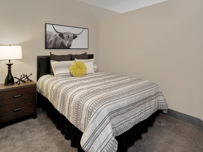 Spacious Bedroom | 303 Front Street Apartments in Columbus, OH