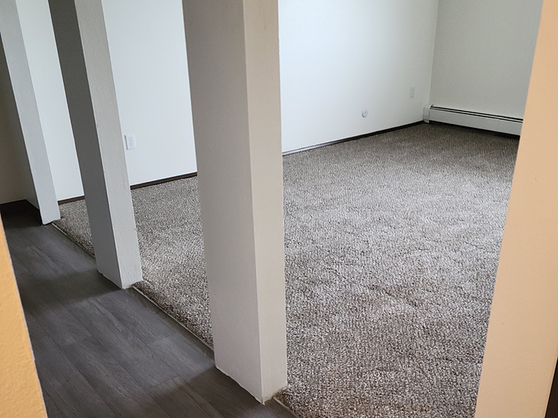 Front Room | Conquistador Apartments in Casper, WY
