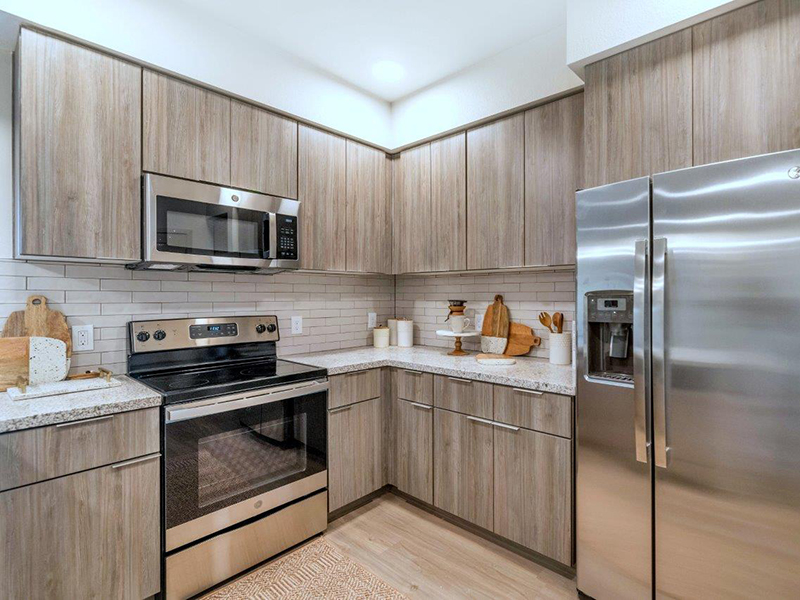Fully Equipped Kitchen | Grayson Place Apartments in Goodyear, AZ