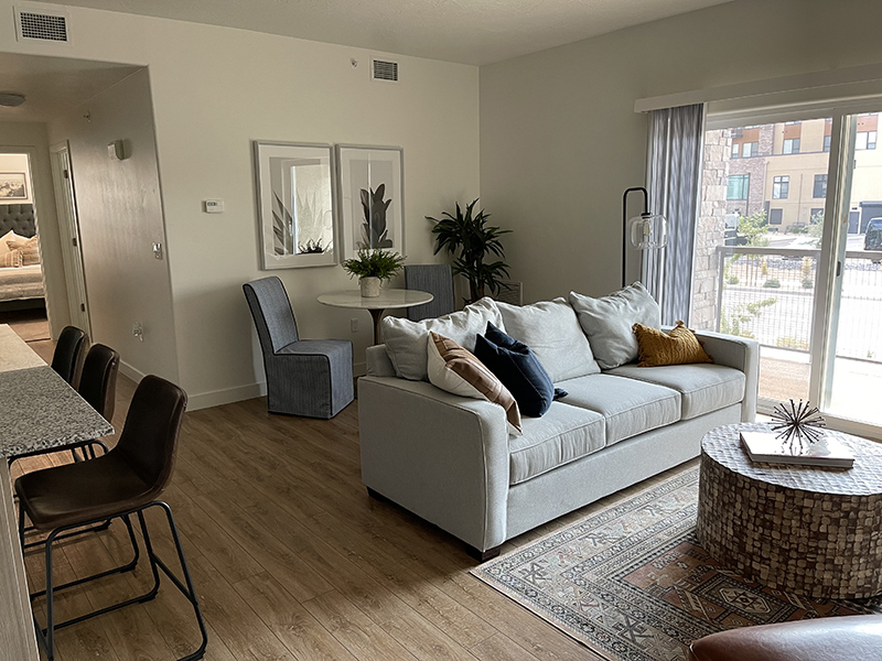 Living Room | La Vida at Sienna Hills Apartments in Washington, UT