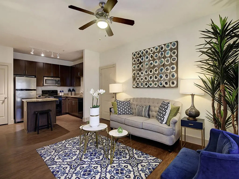 Villas at Grand Avenue Apartments in Pflugerville, TX