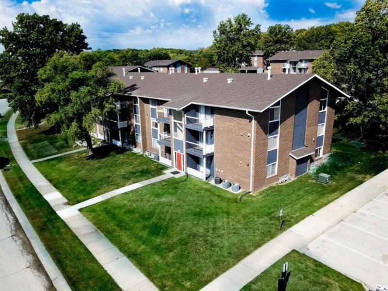 Liberty Heights Apartments in Liberty, MO