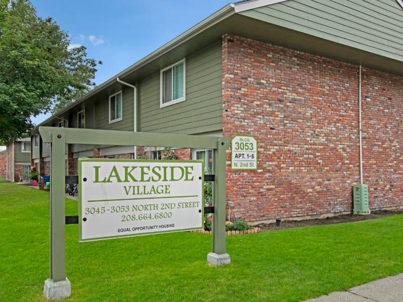 Lakeside Village Apartments in Coeur d'Alene, ID