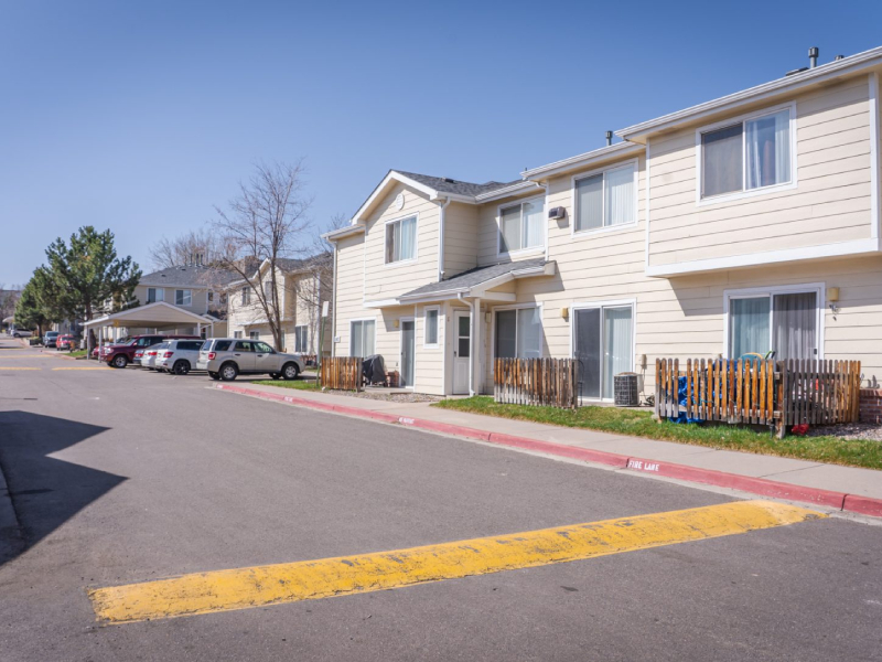 Foothills Green Apartments in Lakewood, CO