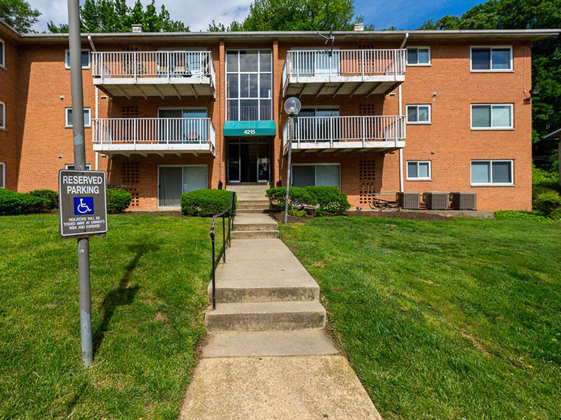 Fort Chaplin Park Apartments in Washington, DC