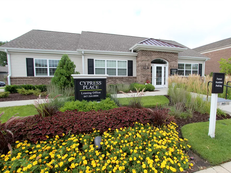 Cypress Place Apartments in Elk Grove Village, IL