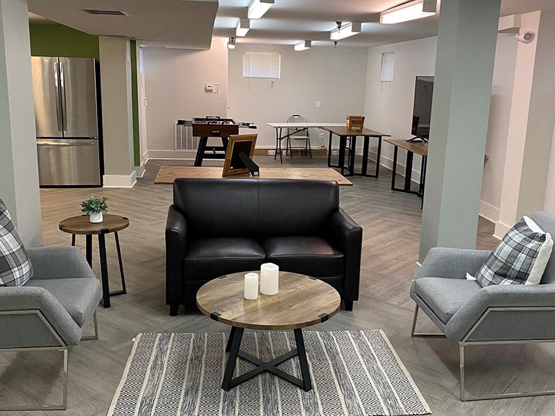 Parkwood Apartments in Falls Church, VA