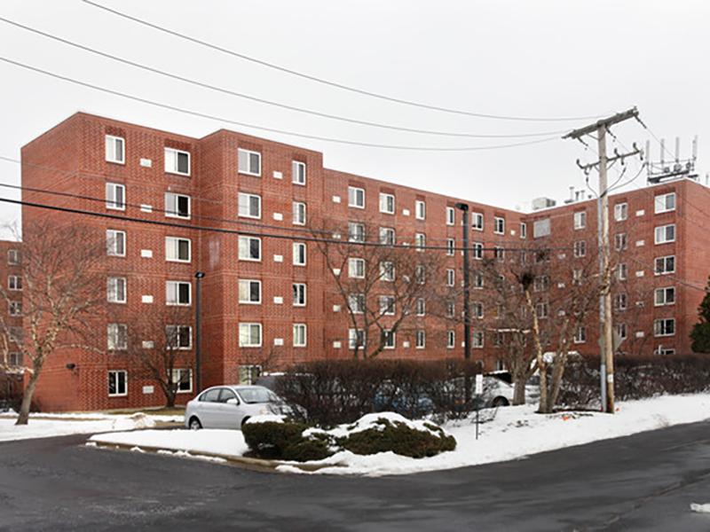 Centennial South Apartments in Mount Prospect, IL