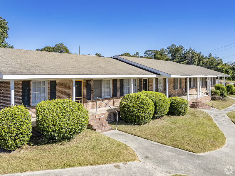 Linkwood Manor Apartments in Macon, GA