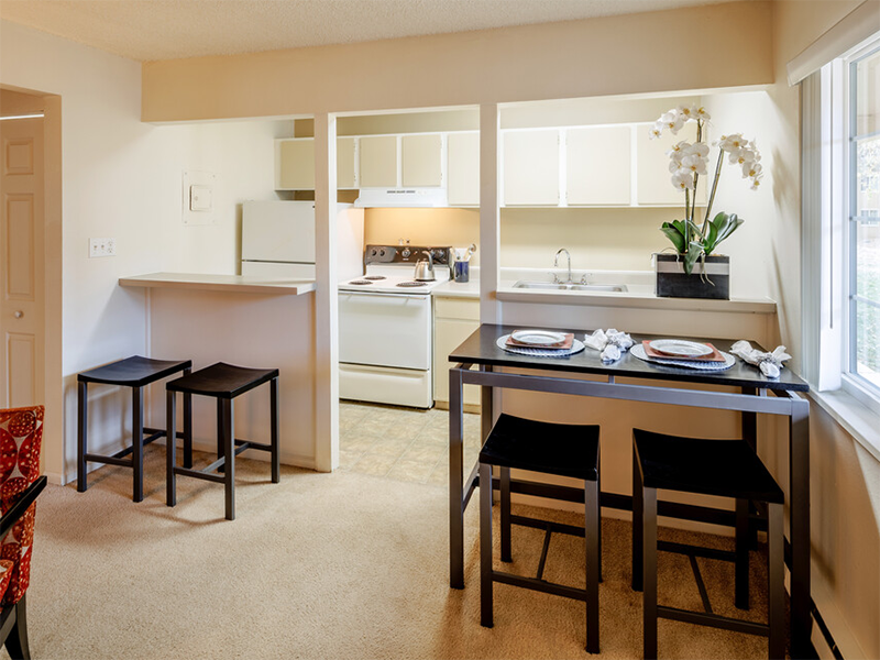 Featherstone Apartment Homes in Colorado Springs, CO