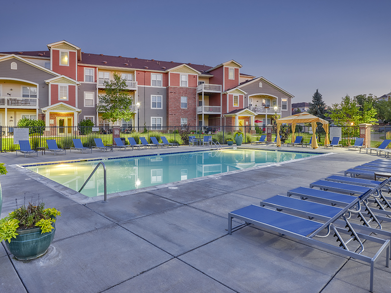 Bear Valley Park Apartments in Lakewood, CO
