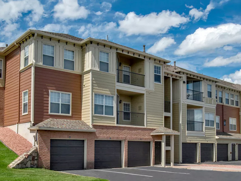 Retreat at Cheyenne Mountain Apartments in Colorado Springs, CO