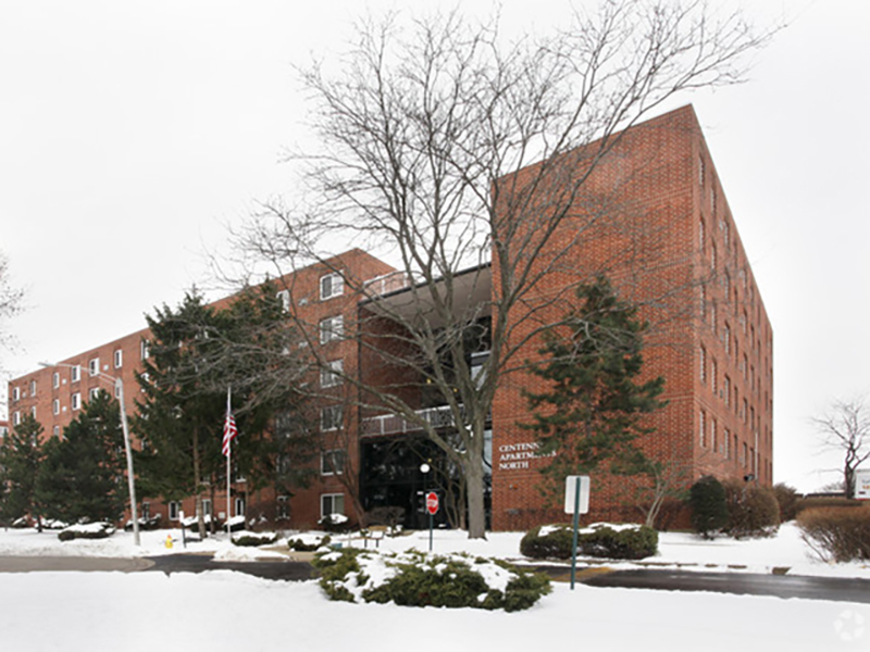 Centennial North Apartments in Mount Prospect, IL