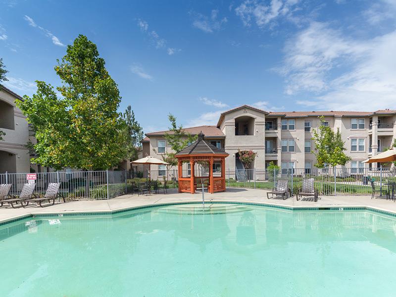 Crocker Oaks Apartments in Roseville, CA