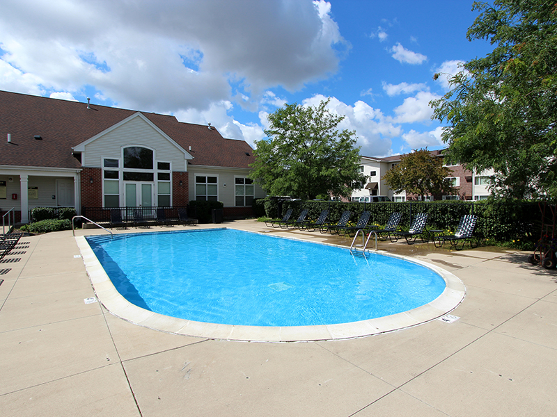 Riverstone Apartments in Bolingbrook, IL