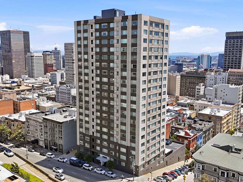 The Pinnacle at Nob Hill is within 23.98 of Park Hill