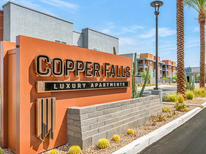 Copper Falls Apartments in Glendale, AZ