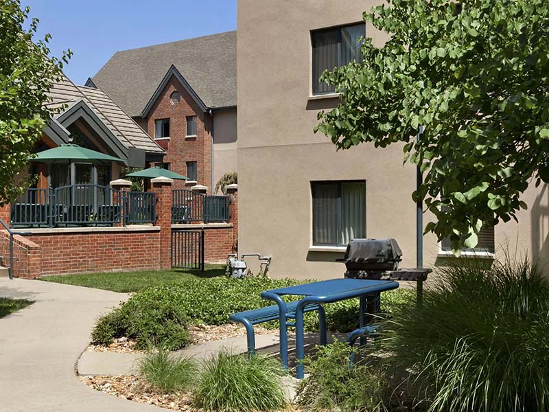 Avia on College Boulevard  in Overland Park, KS